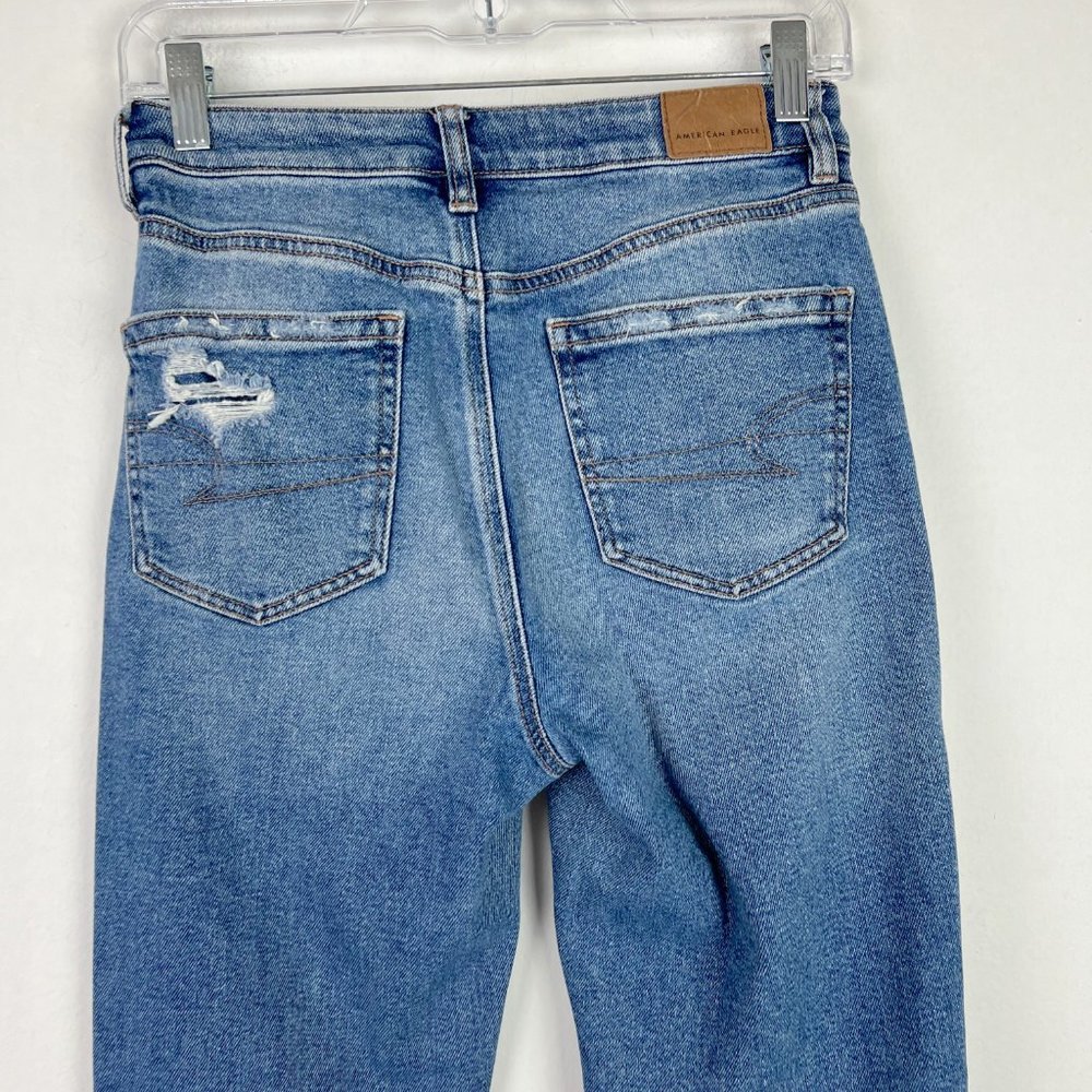 American Eagle Distressed Stretch Mom Jean Ankle Length Size 2 EUC T2586 - Picture 8 of 11